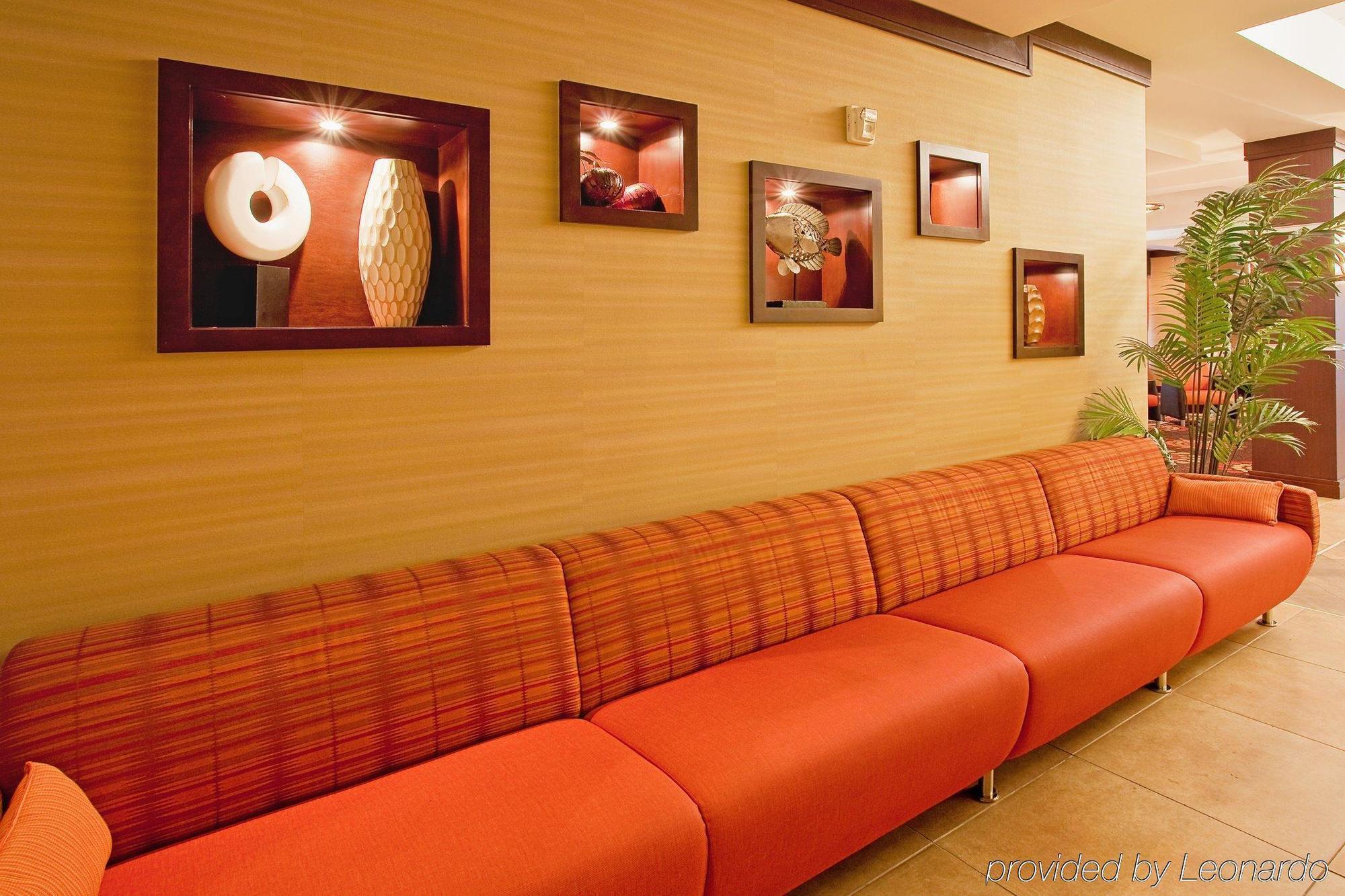 Holiday Inn Express Hotel & Suites Chattanooga Downtown By Ihg Interior foto